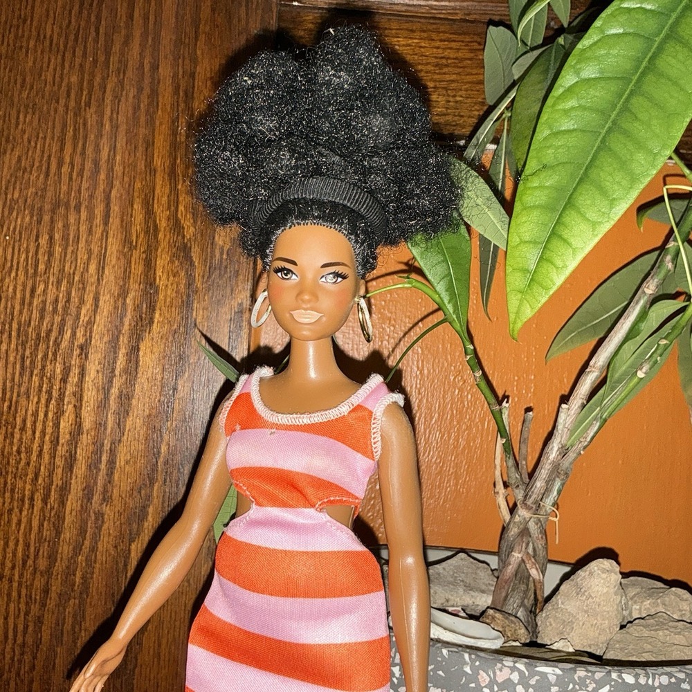 Mattel Barbie Fashionista Afro Curvy African American No Box B9